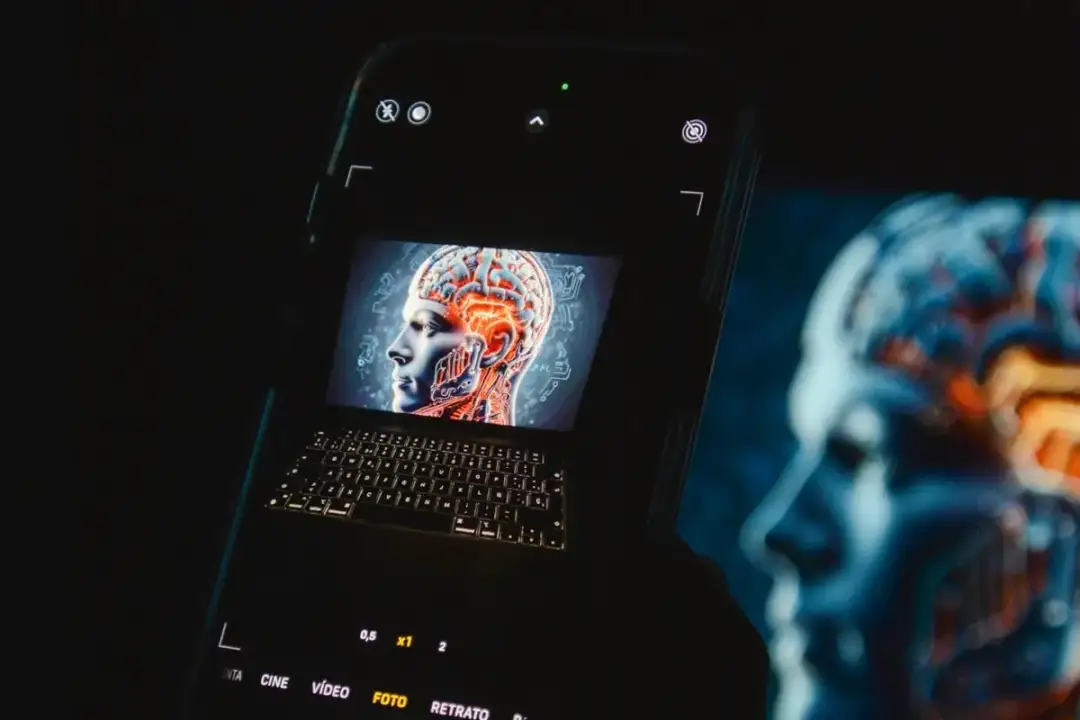 7 Fitur AI Smartphone yang Paling Kepake Banget di 2025 - Image