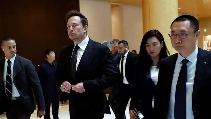 Apa ya Hasil Diskusi Elon Musk, Bill Gates, dan Mark Zuckerberg? - Image