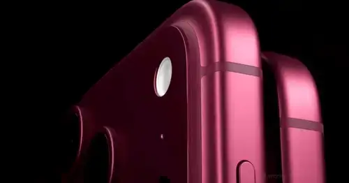 Bikin Syok! Apple Kabarnya Bakal Hapus Warna Hitam di iPhone 18 Pro dan Diganti Merah Tua - Image