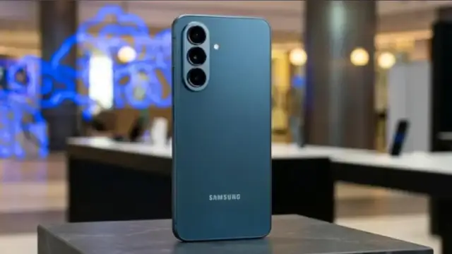 Liburan Makin Seru dan Bebas Ribet dengan Samsung Galaxy A57 5G, HP yang Siap di Semua Situasi!